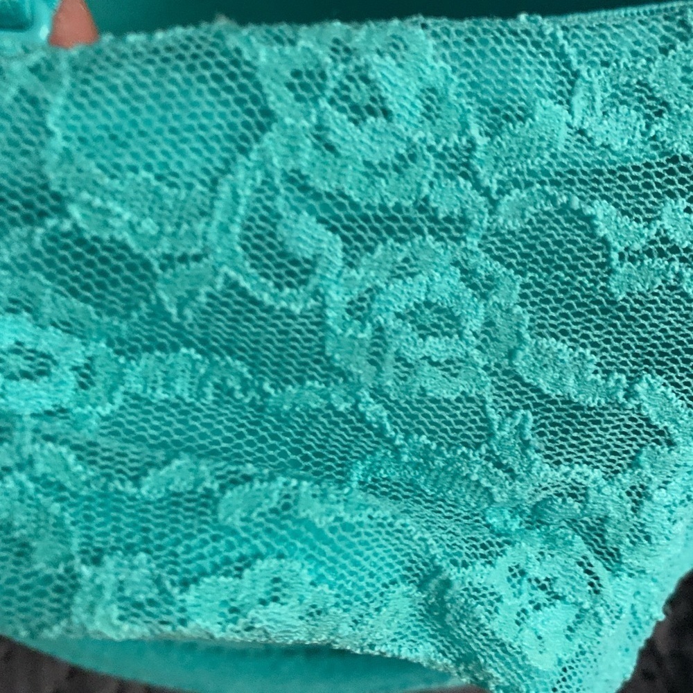 Victoria's Secret Lace Multi wear Bra in Aqua NWOT - Picture 3 of 9
